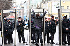 За неоднократные нарушения на митингах ввели уголовную ответственность