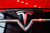 Tesla представила две более дешевые версии электрокара Model S