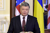 Порошенко поручил передать в суд ООН иск против России