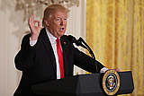 Трамп назвал ведущие американские СМИ врагами народа