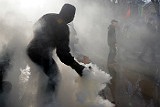 В Киеве протестующие устроили потасовку с полицией