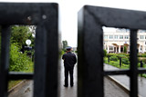 У следствия возникли проблемы при квалификации действий напавшего на учительницу школьника