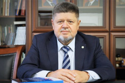 Главный нарколог России: от новогоднего похмелья спасут бульон и рассол