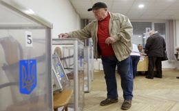 На Украине стартовал второй тур выборов президента