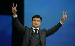 По данным экзитполов, Зеленский выигрывает выборы с более чем 70% голосов