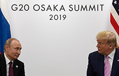 Трамп в Осаке дважды попросил Путина не вмешиваться в выборы в США